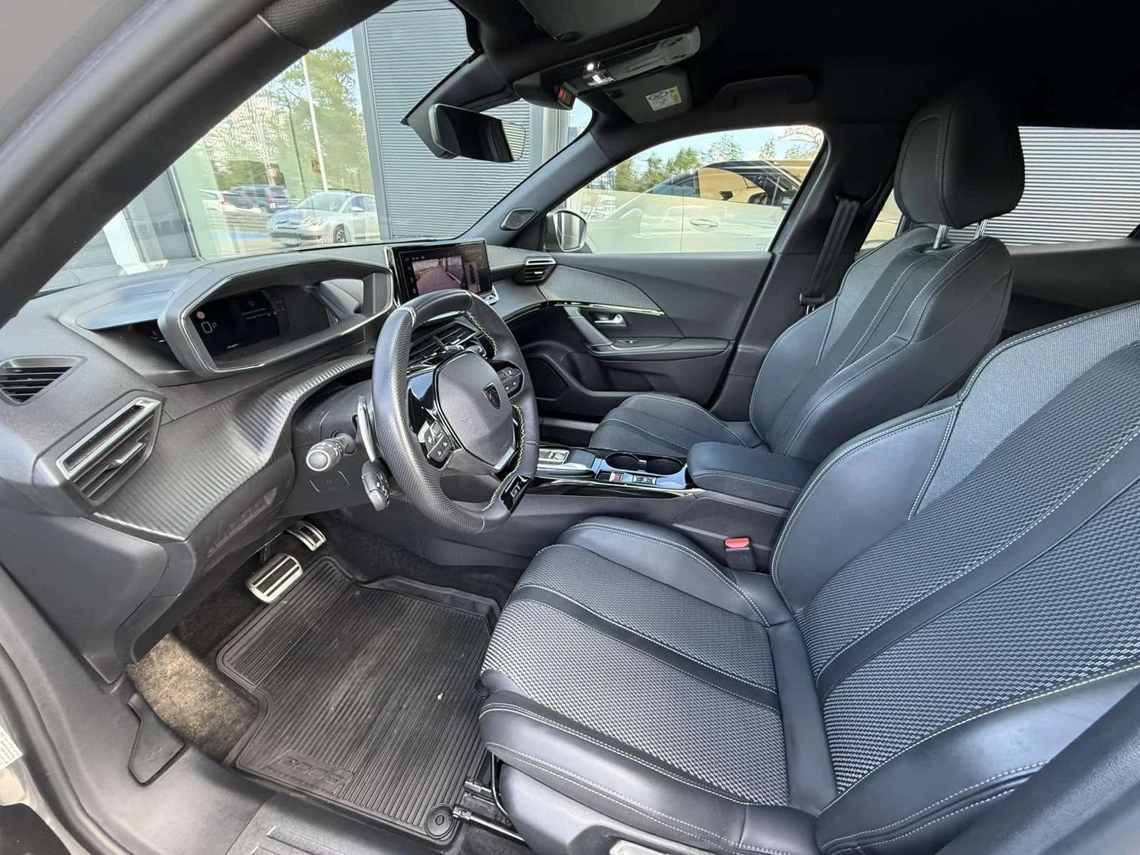 Peugeot 2008 GT 1.5 BlueHDi 130 EAT8 EURO 6.4 - изображение 9