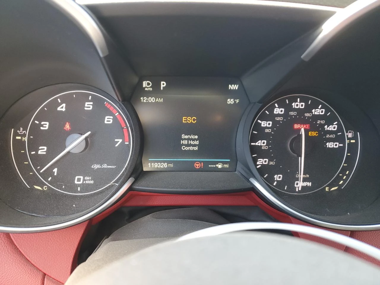 Alfa Romeo Giulia Q4/RED - изображение 9
