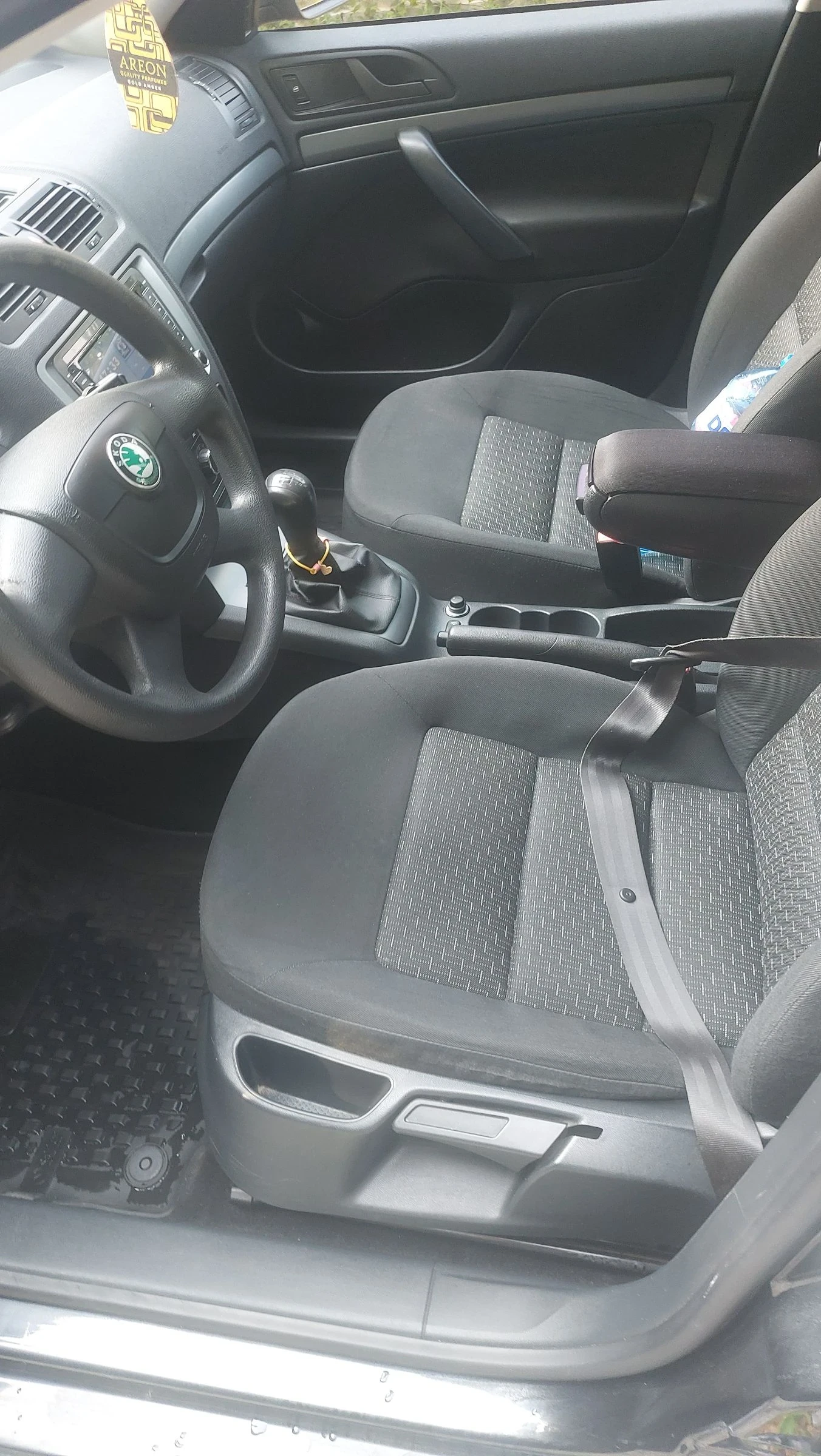 Skoda Octavia 1, 6 - изображение 7