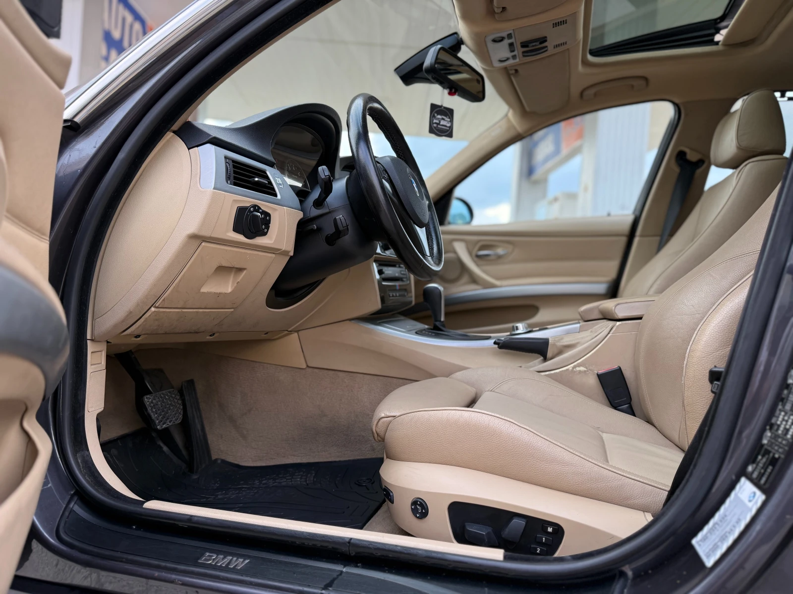 BMW 330 Distronic/Keyless/Recaro - изображение 7