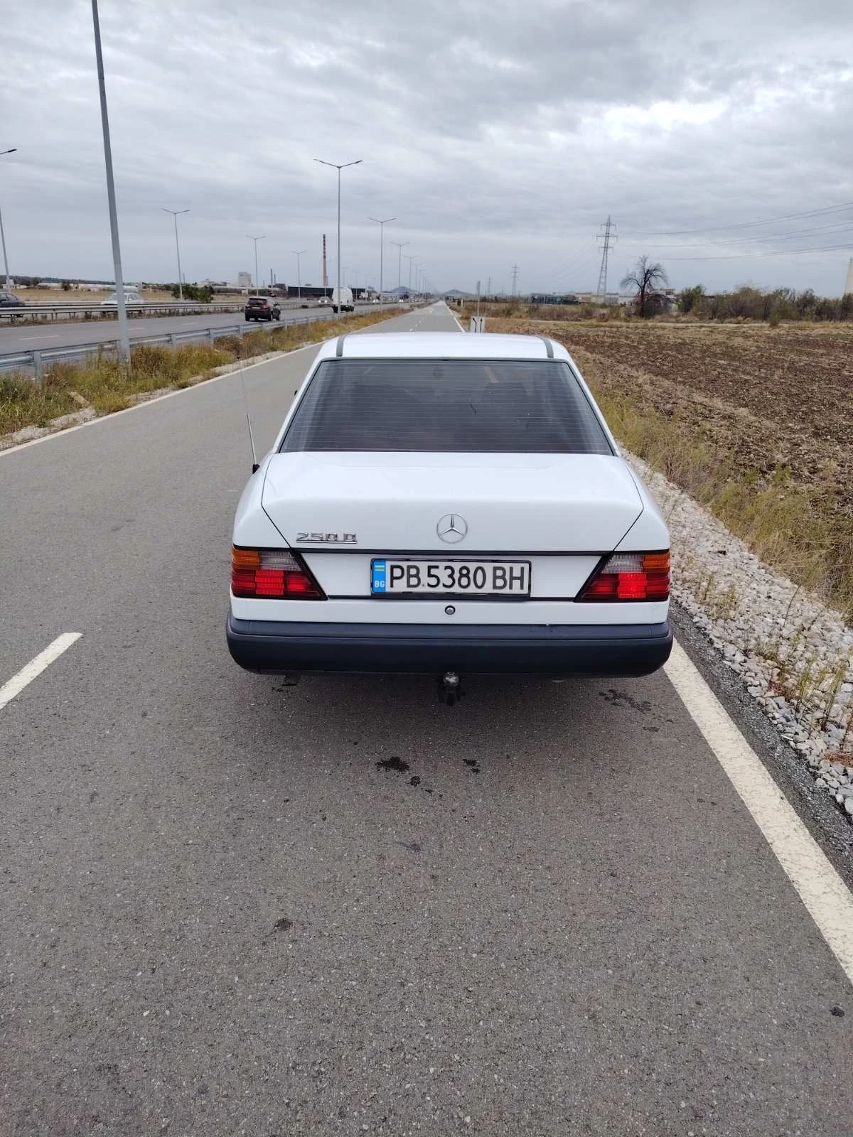Mercedes-Benz 124  - изображение 4