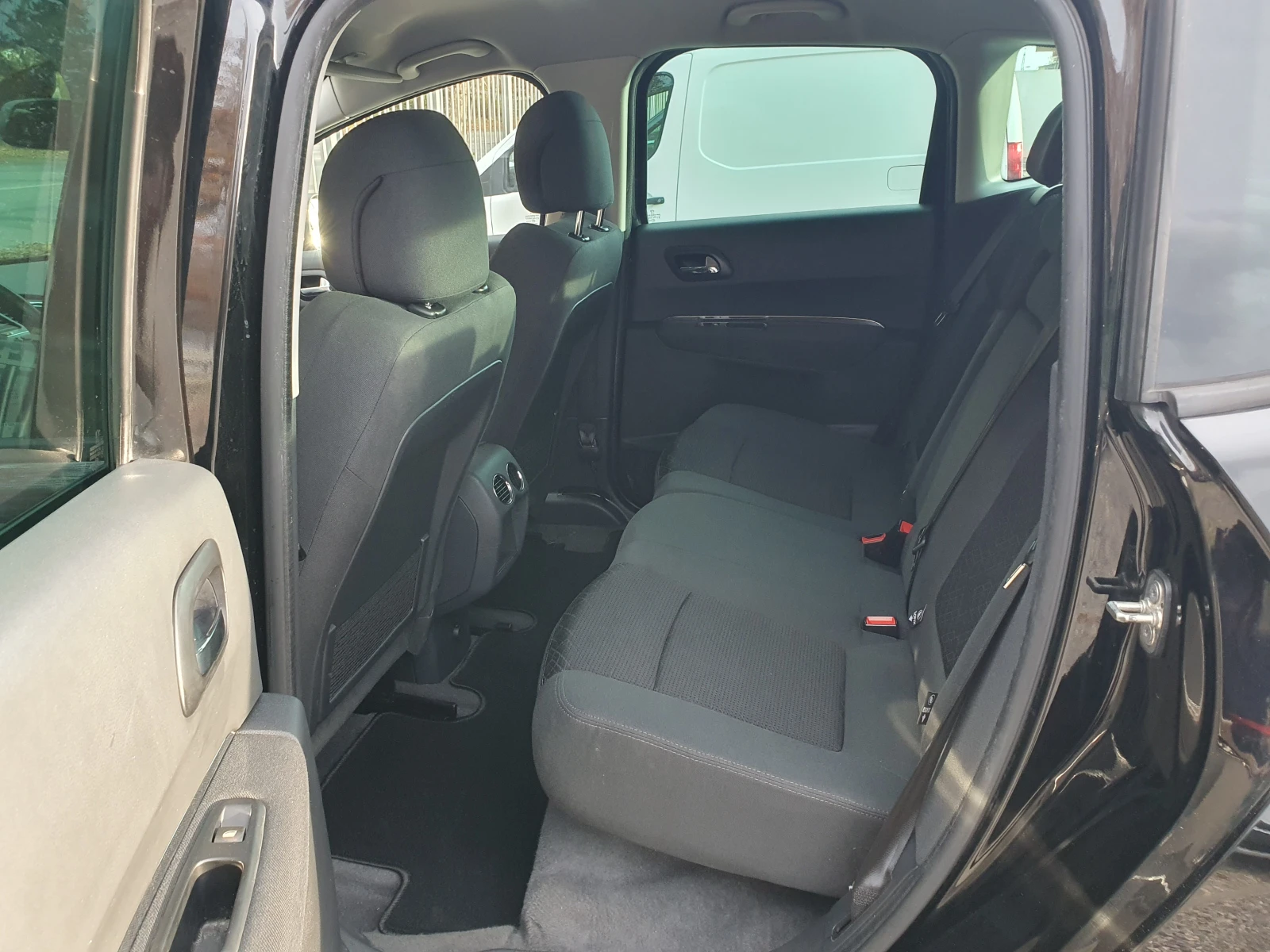 Peugeot 3008 1.6/114KS | Mobile.bg   11