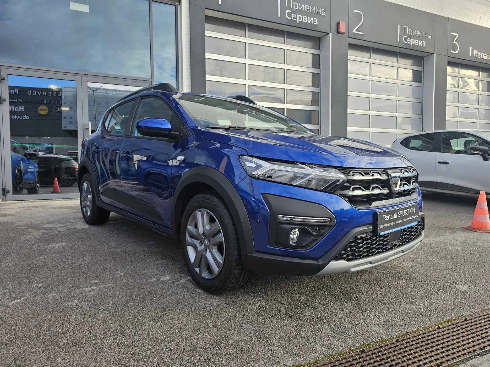 Dacia Sandero 1.0 TCe 90 Stop&Start EDC - изображение 2