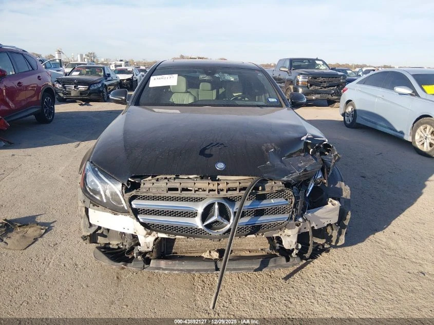 Mercedes-Benz E 300 2.0L I-4 DI, DOHC, VVT, TURBO, 241HP Rear Wheel - изображение 4