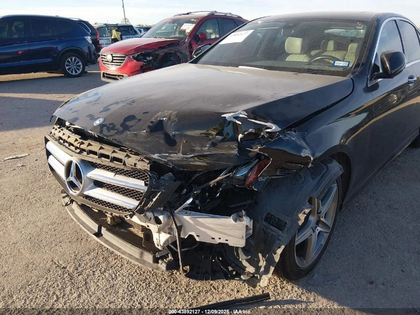 Mercedes-Benz E 300 2.0L I-4 DI, DOHC, VVT, TURBO, 241HP Rear Wheel | Mobile.bg � ����������� 11