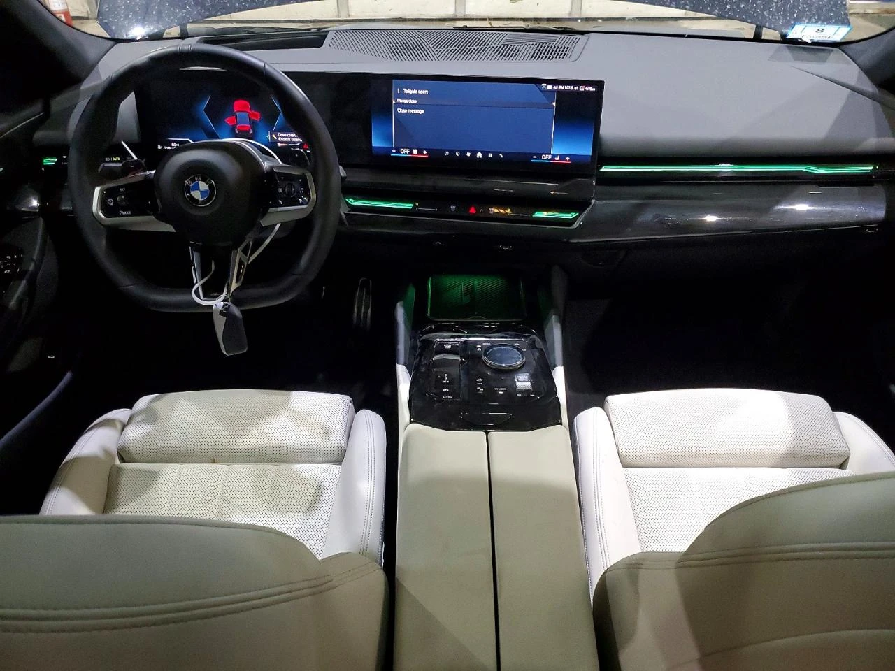 BMW 530 XI / M-PACK / ICONIC GLOW / , снимка 8 - Автомобили и джипове - 53713982