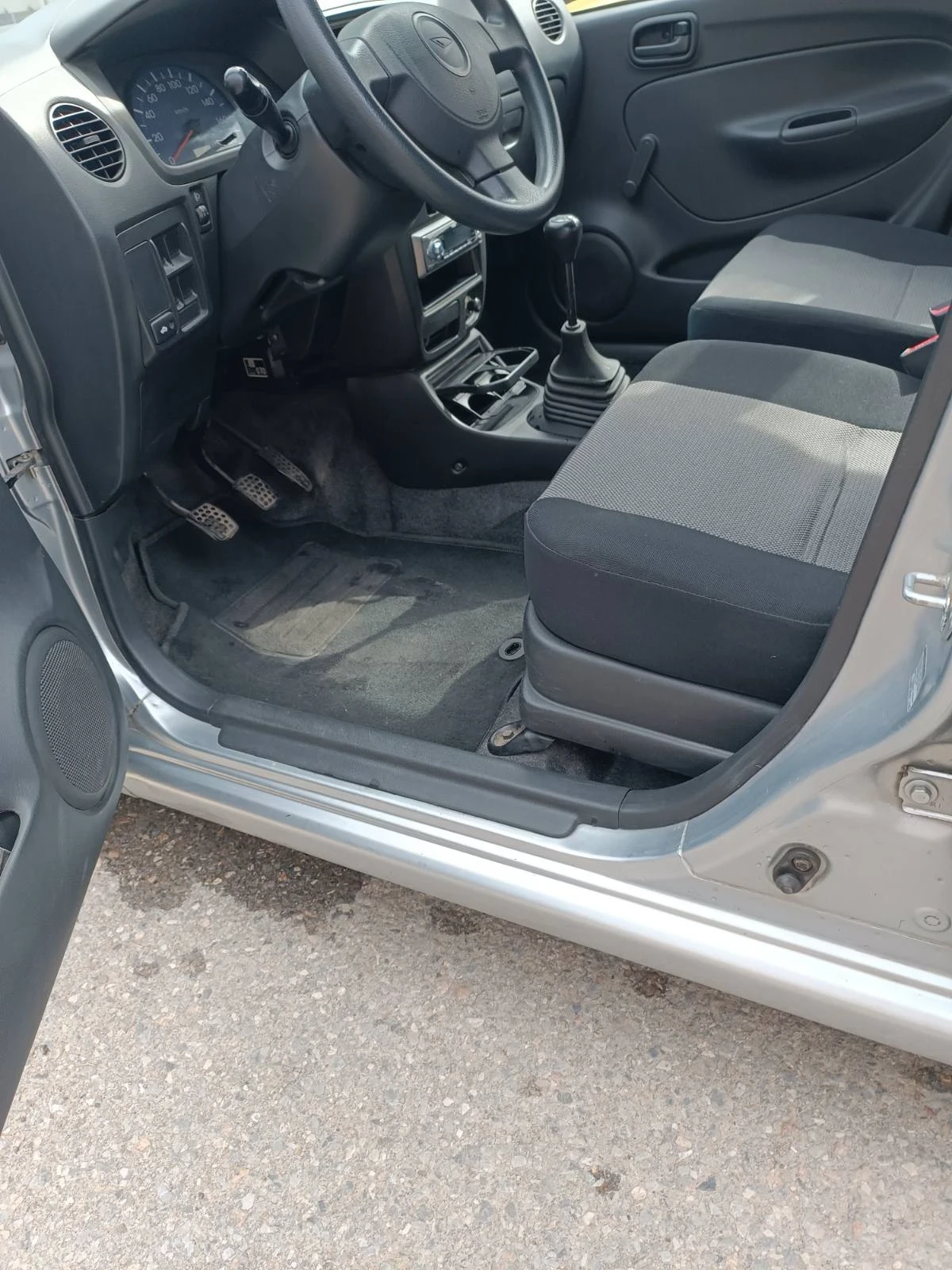 Daihatsu Cuore, снимка 8 - Автомобили и джипове - 53816822