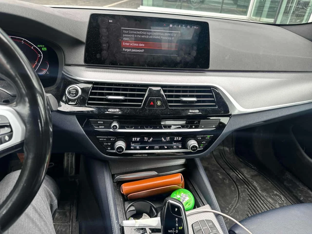 BMW 530 * xDrive * М ПАКЕТ * ПОДГРЕВ * КАМЕРА * CARPLAY, снимка 9 - Автомобили и джипове - 53965841