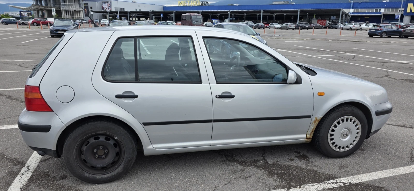 VW Golf 4 1.6SR, снимка 5 - Автомобили и джипове - 54660227