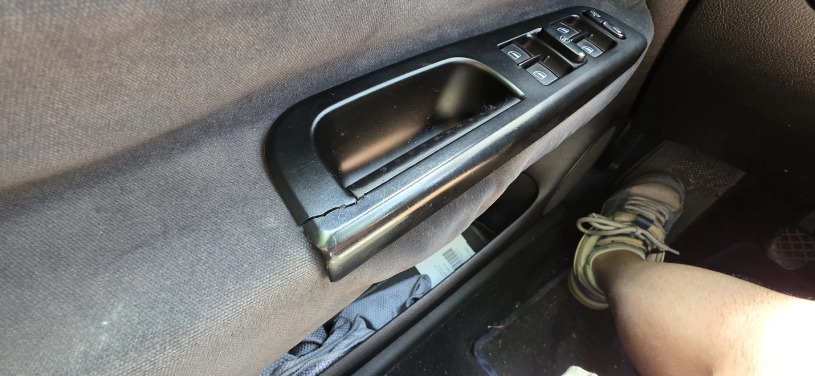 VW Golf 4 1.6SR, снимка 13 - Автомобили и джипове - 54660227