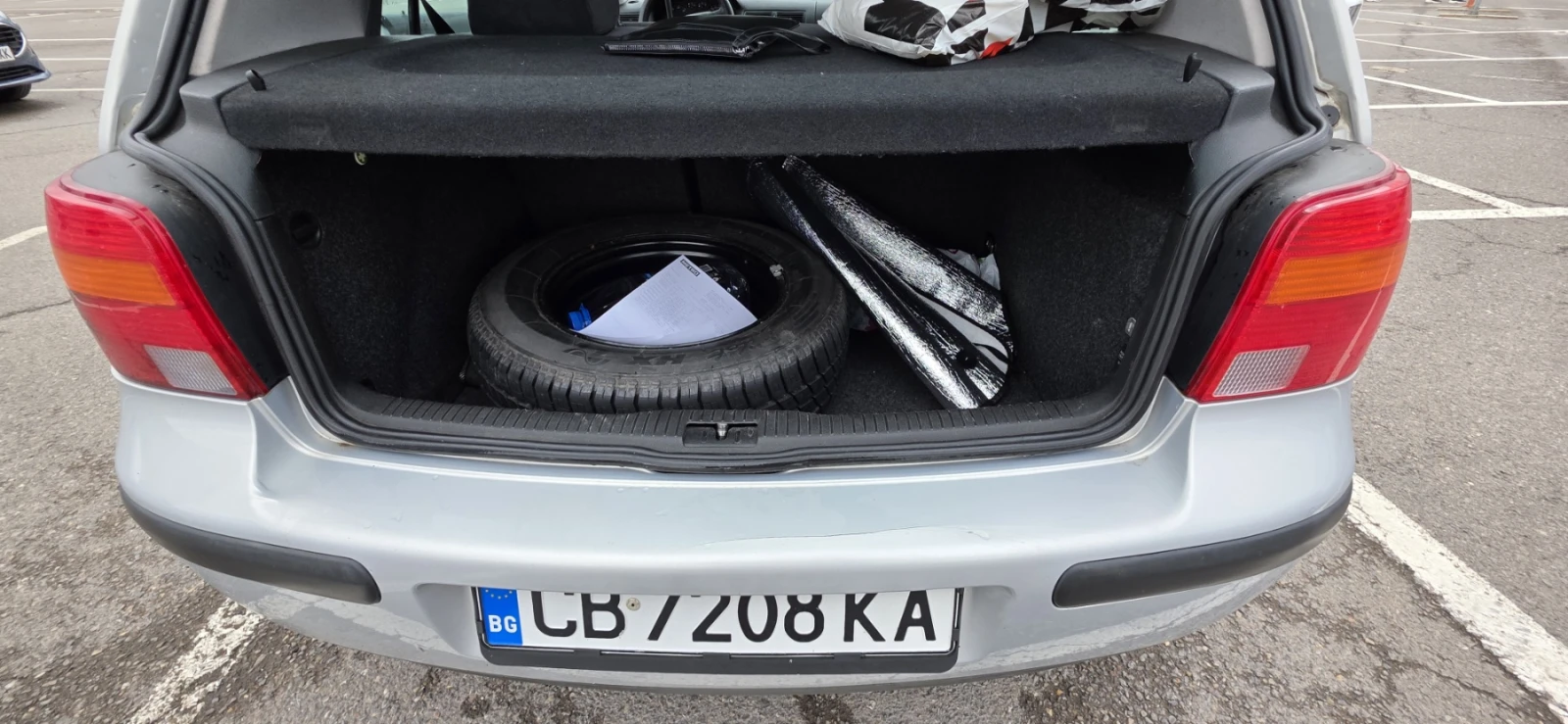VW Golf 4 1.6SR, снимка 6 - Автомобили и джипове - 54660227
