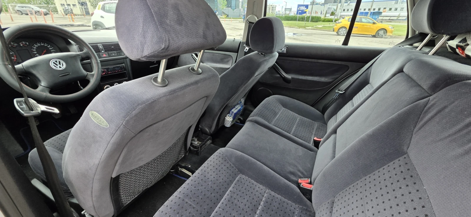 VW Golf 4 1.6SR, снимка 11 - Автомобили и джипове - 54660227