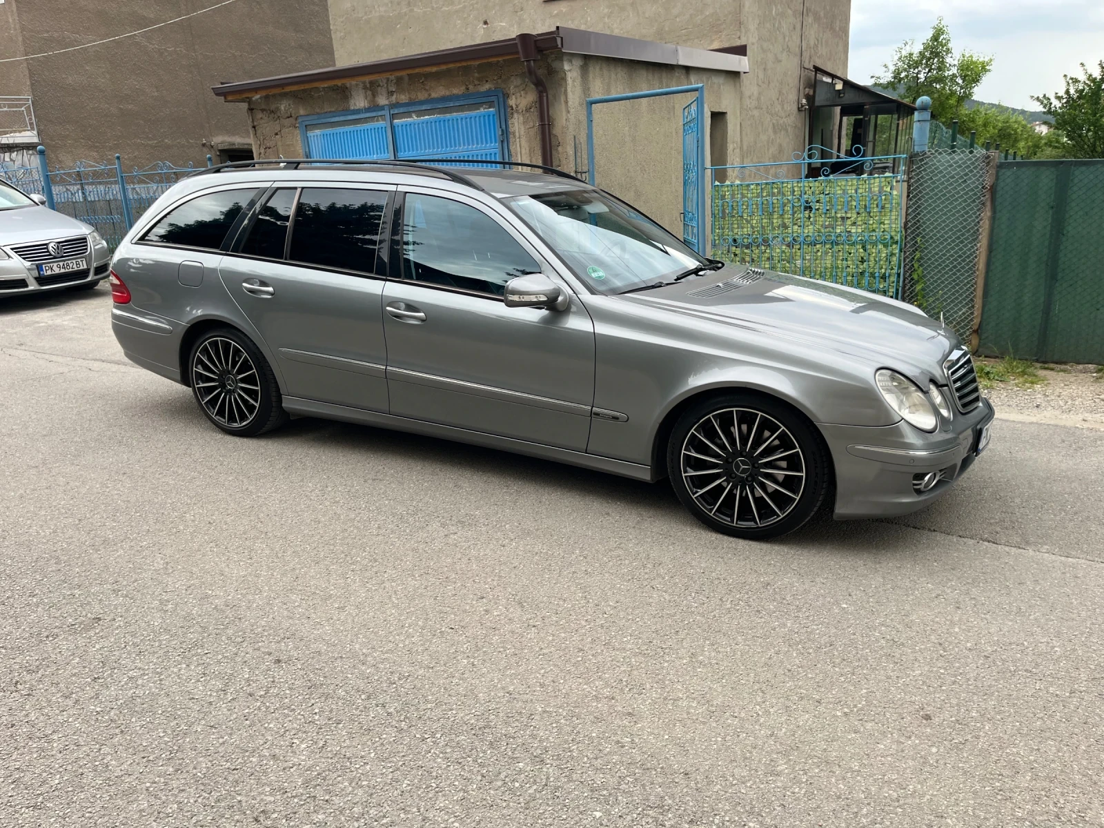 Mercedes-Benz E 320 W211, снимка 3 - Автомобили и джипове - 54809408