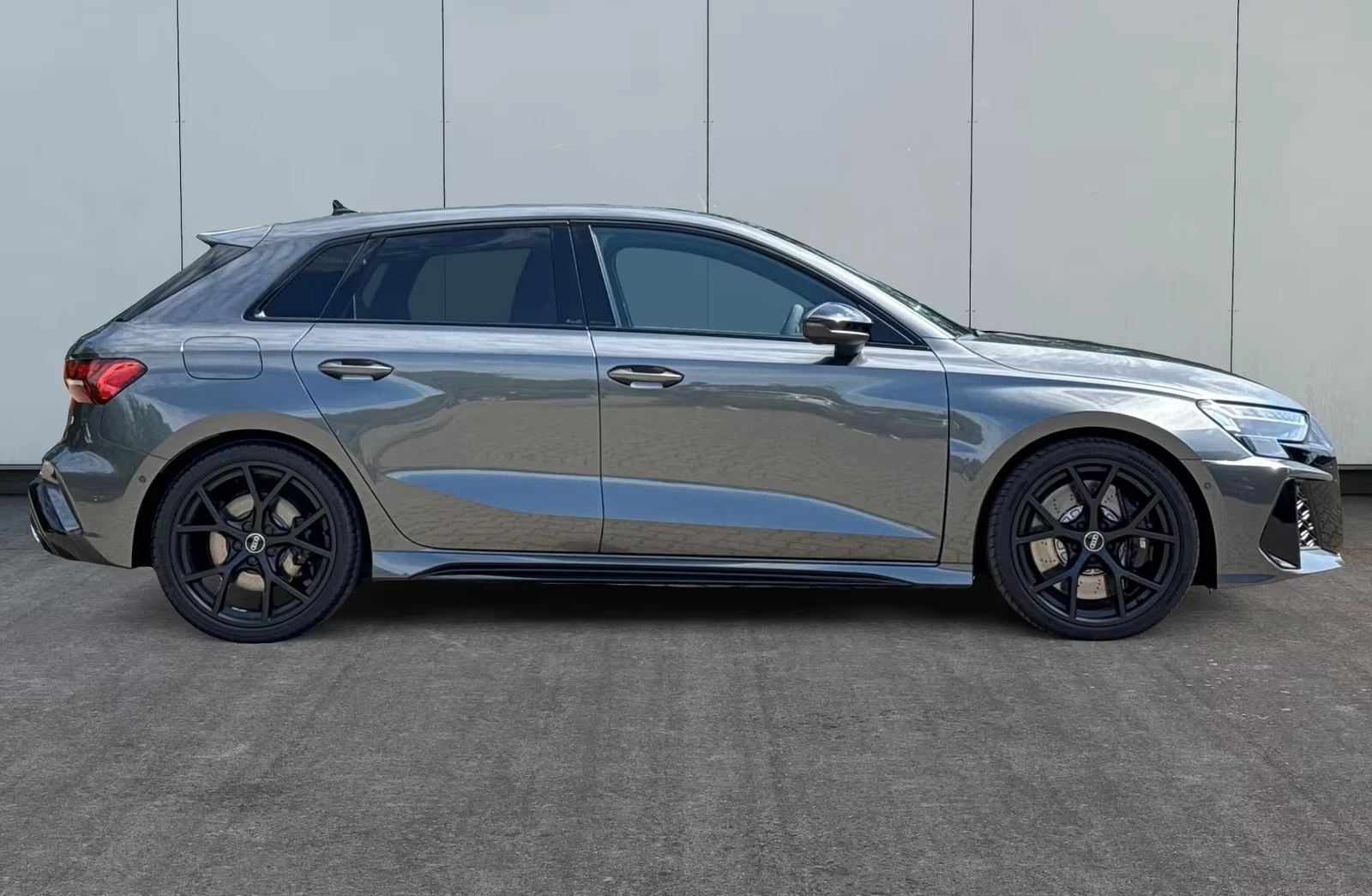 Audi Rs3 FACELIFT* SPORTBACK* 360CAM* DISTR* MATRIX* , снимка 4 - Автомобили и джипове - 55021122