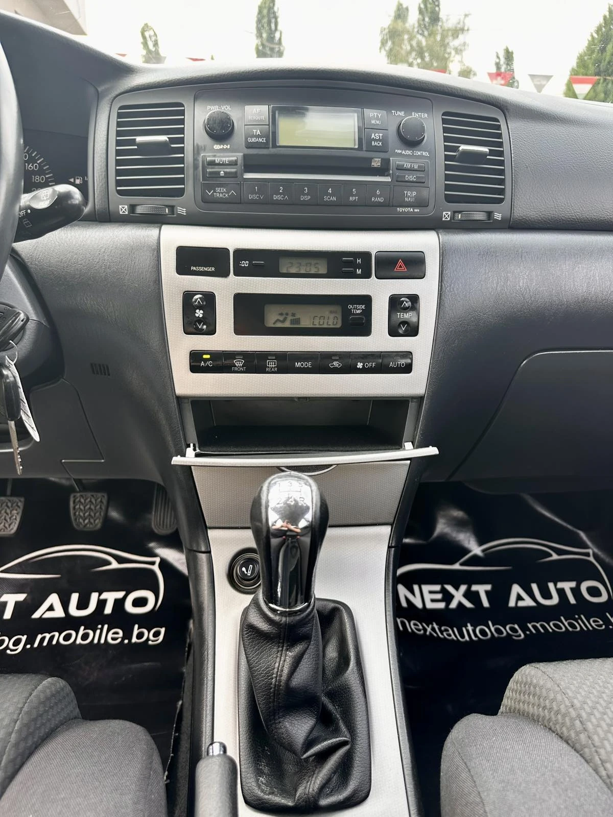 Toyota Corolla 1.4I 97HP 106785KM, снимка 11 - Автомобили и джипове - 55145620