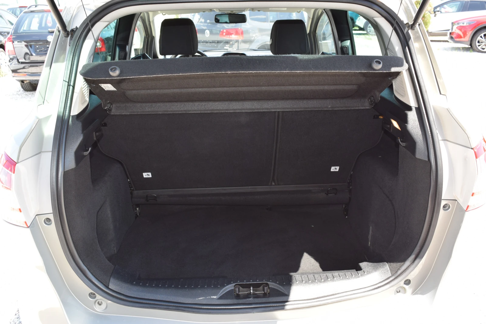 Ford B-Max 1.6i* 105kc* Автоматик* Euro5B* Keyless, снимка 13 - Автомобили и джипове - 55235061