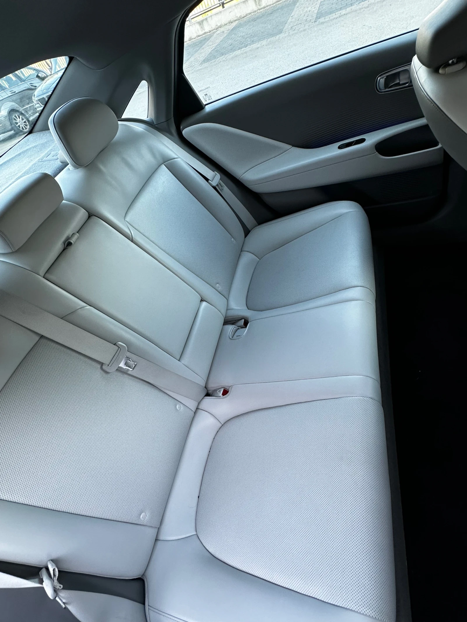 Hyundai Ioniq 6 Hyundai IONIQ 6 2WD 77, 4Kwh., снимка 9 - Автомобили и джипове - 55647010