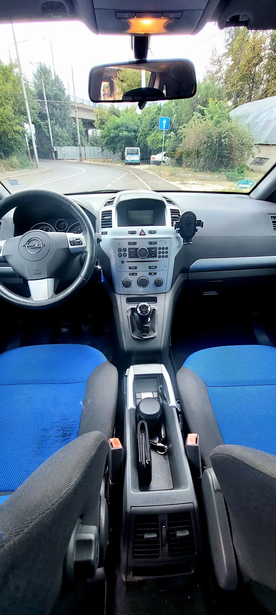 Opel Zafira 1.8i 140к.с 7 места Климатик, снимка 10 - Автомобили и джипове - 55737180