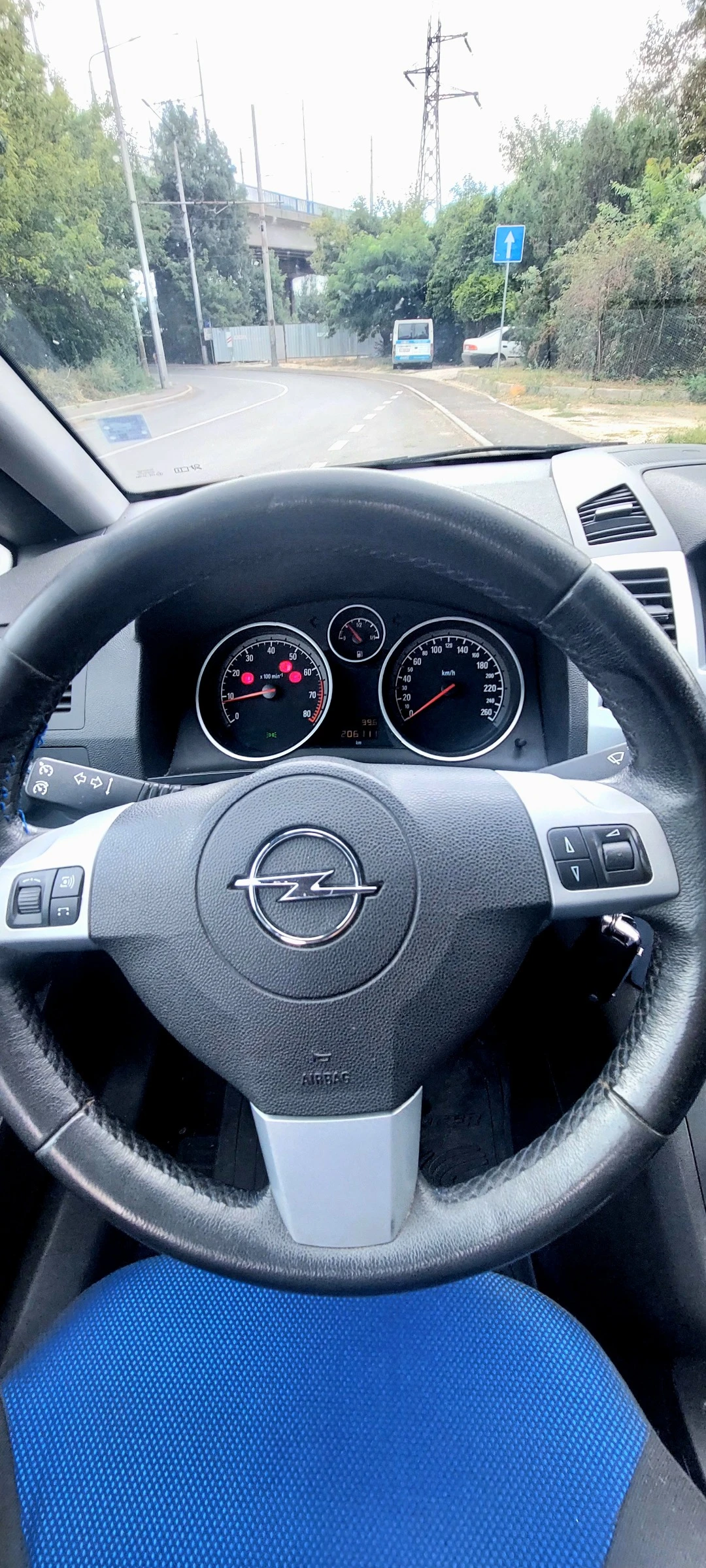 Opel Zafira 1.8i 140к.с 7 места Климатик, снимка 12 - Автомобили и джипове - 55737180