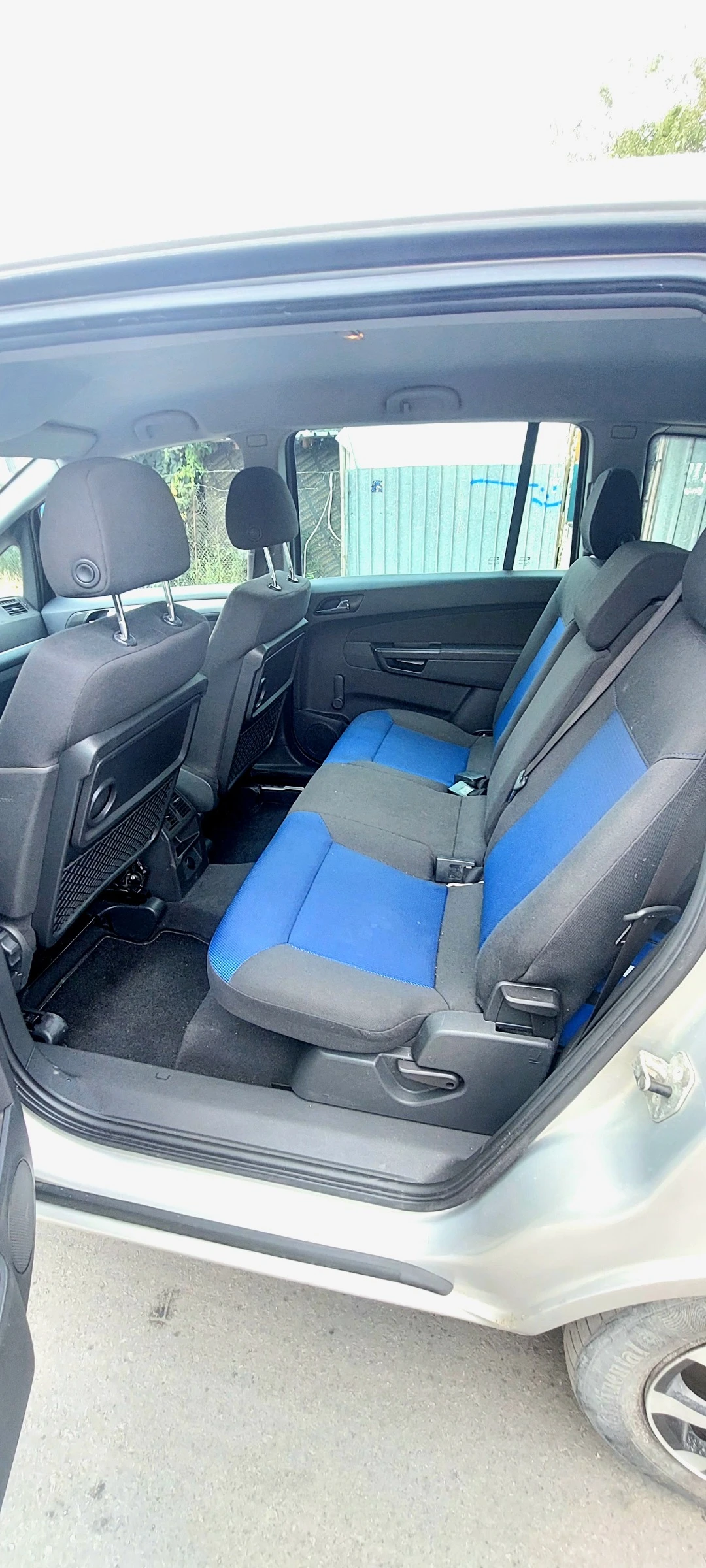 Opel Zafira 1.8i 140к.с 7 места Климатик, снимка 9 - Автомобили и джипове - 55737180
