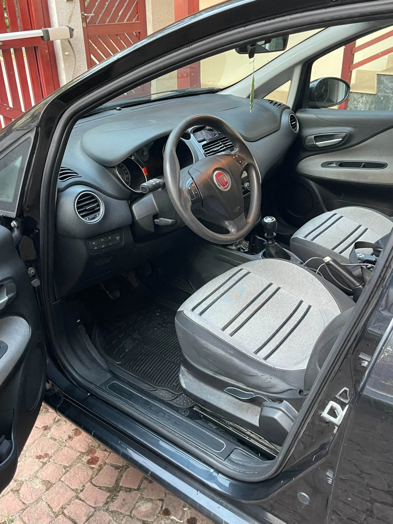 Fiat Punto, снимка 3 - Автомобили и джипове - 55772303