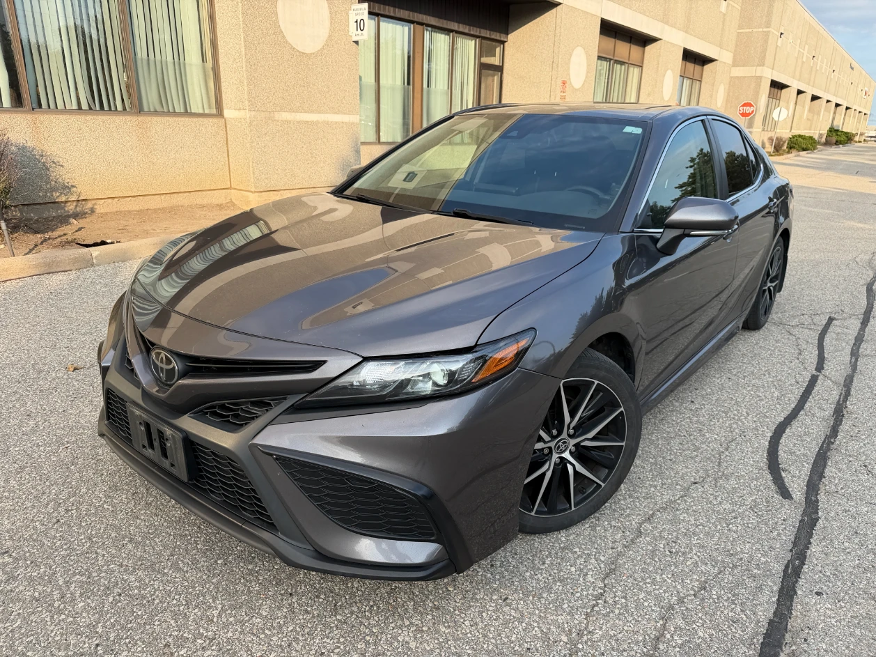 Toyota Camry SE / АВТОКРЕДИТ