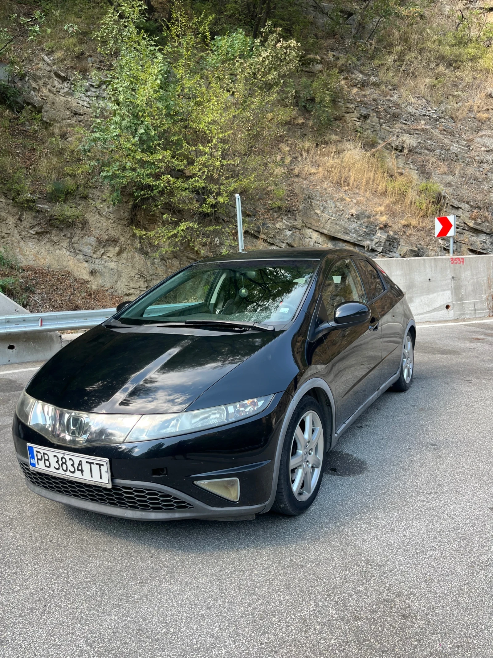Honda Civic, снимка 2 - Автомобили и джипове - 56043573