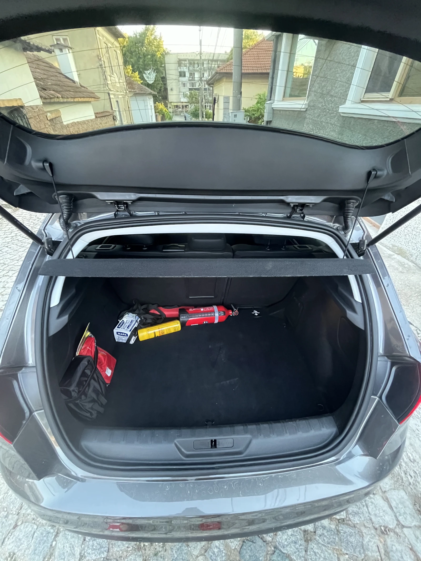 Peugeot 308, снимка 12 - Автомобили и джипове - 56045154