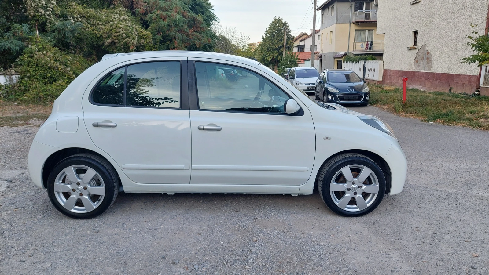 Nissan Micra 1.2 Бензин климатик , снимка 7 - Автомобили и джипове - 56092381