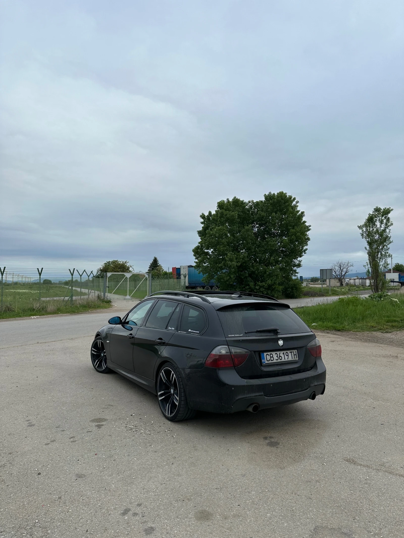BMW 335, снимка 3 - Автомобили и джипове - 56238593