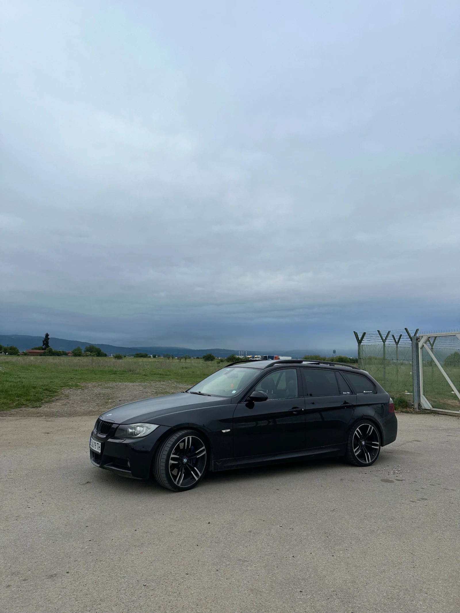 BMW 335, снимка 2 - Автомобили и джипове - 56238593