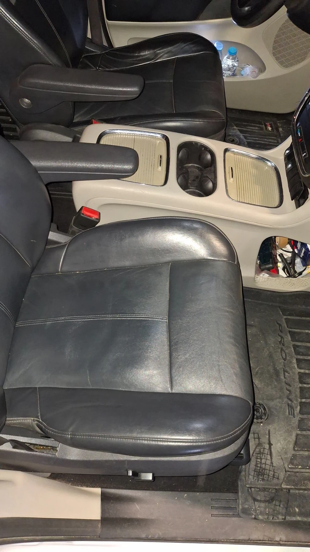 Dodge Caravan, снимка 5 - Автомобили и джипове - 56655648