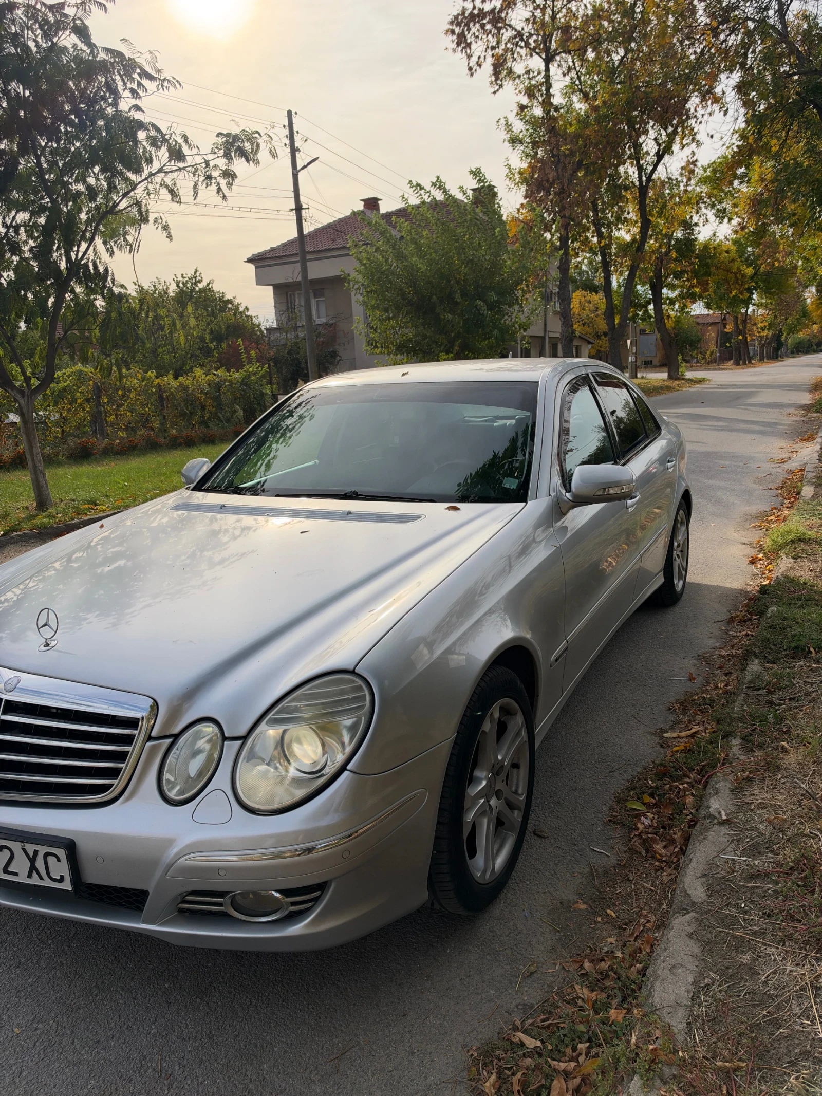 Mercedes-Benz E 280, снимка 3 - Автомобили и джипове - 56691820
