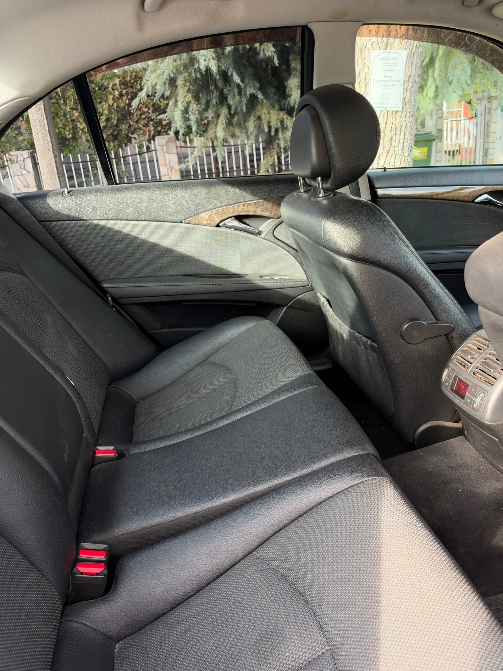 Mercedes-Benz E 280, снимка 10 - Автомобили и джипове - 56691820