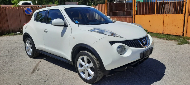 Nissan Juke 1.6 Автоматик, снимка 2 - Автомобили и джипове - 47458568