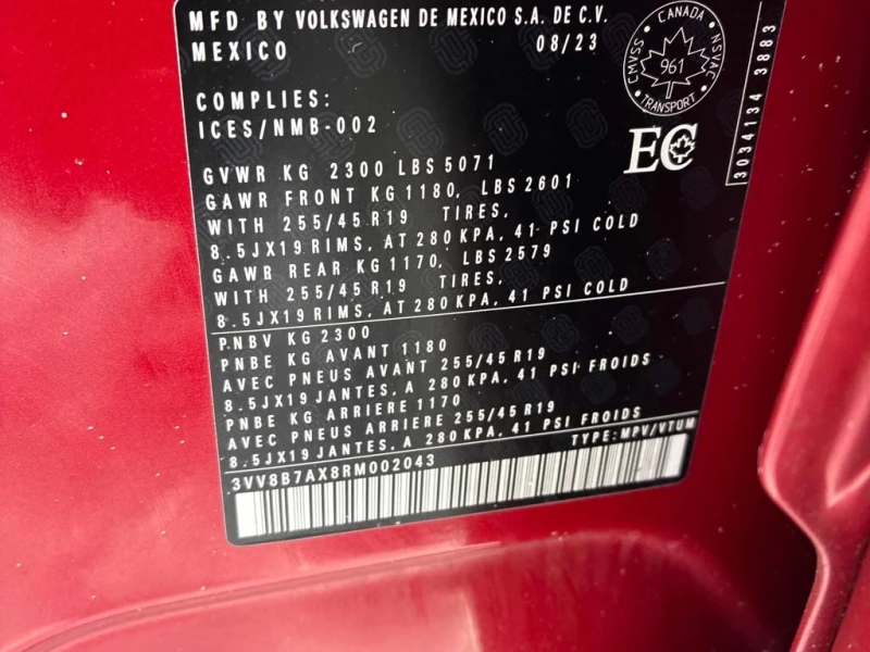 VW Tiguan * Comfortline R Line Black Edition * CARFAX * , снимка 10 - Автомобили и джипове - 53243985