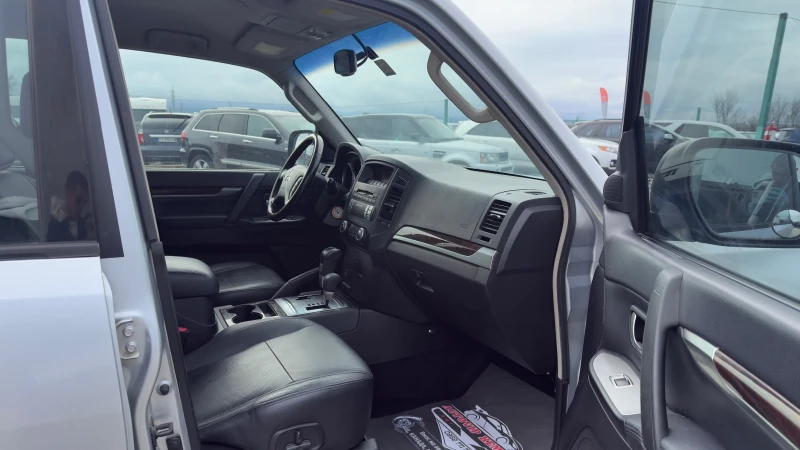 Mitsubishi Pajero * ДЪЛГА БАЗА* , снимка 12 - Автомобили и джипове - 53248438
