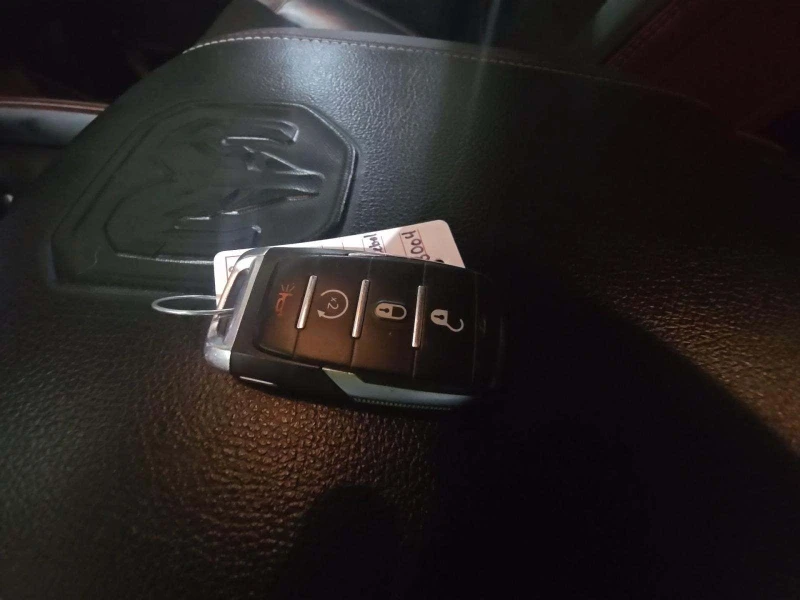 Dodge RAM 1500, снимка 8 - Автомобили и джипове - 53297570