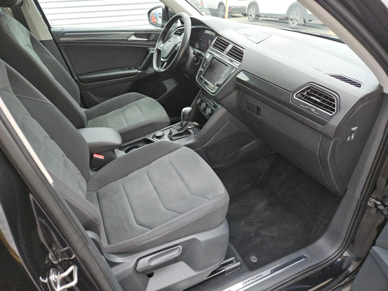 VW Tiguan 2.0TDI/4x4/Highline/190k/7DSG/LED/NAVI/БЛУТУТ/ACC, снимка 15 - Автомобили и джипове - 53430214