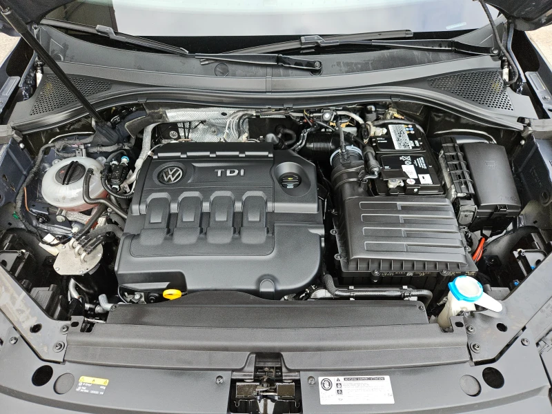 VW Tiguan 2.0TDI/4x4/Highline/190k/7DSG/LED/NAVI/БЛУТУТ/ACC, снимка 8 - Автомобили и джипове - 53430214