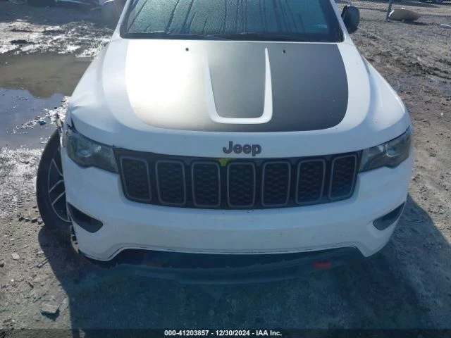 Jeep Grand cherokee, снимка 11 - Автомобили и джипове - 49451556