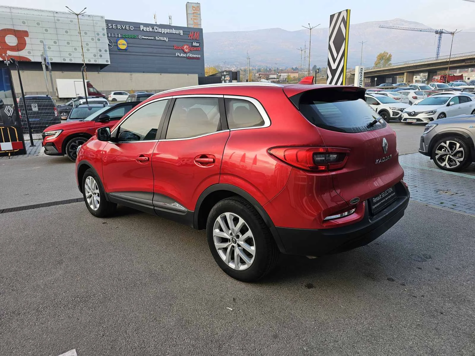 Renault Kadjar 1.3 TCe 140 к.с. Бензин 4x2 Stop & Start - изображение 4