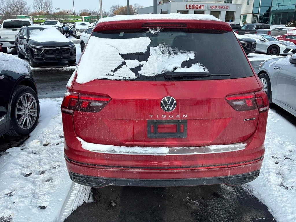 VW Tiguan * Comfortline R Line Black Edition * CARFAX *  - изображение 4