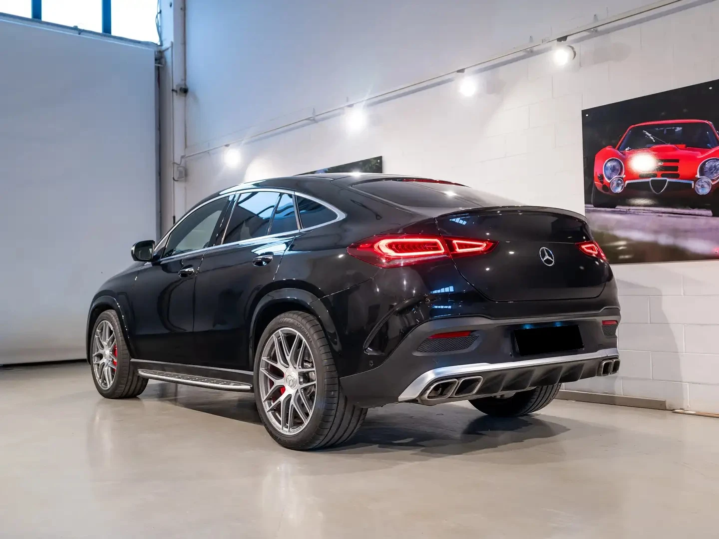 Mercedes-Benz GLE 63 S AMG Coupe V8 EQ Boost 4MATIC+ , снимка 4 - Автомобили и джипове - 54041077