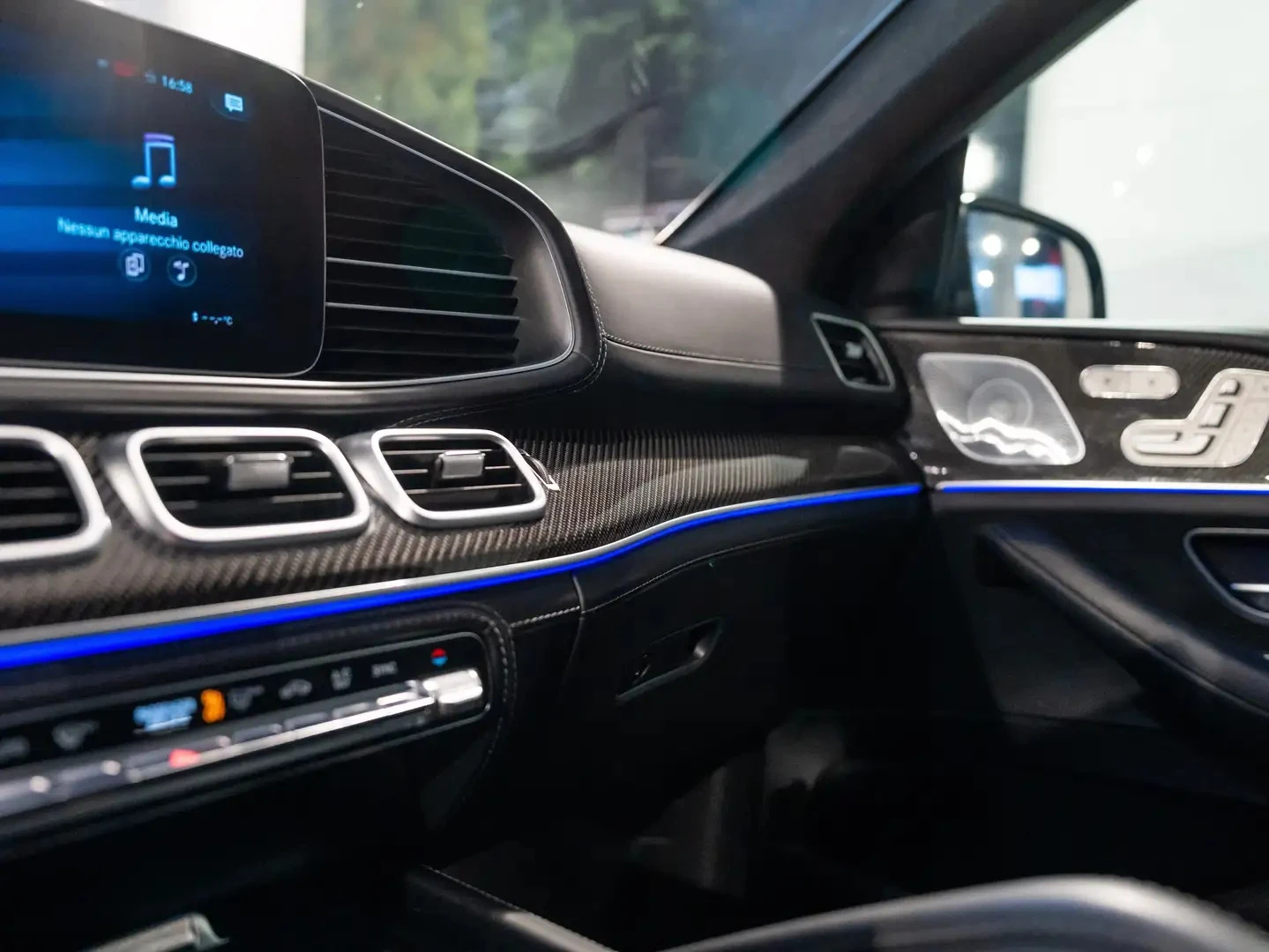 Mercedes-Benz GLE 63 S AMG Coupe V8 EQ Boost 4MATIC+ , снимка 9 - Автомобили и джипове - 54041077