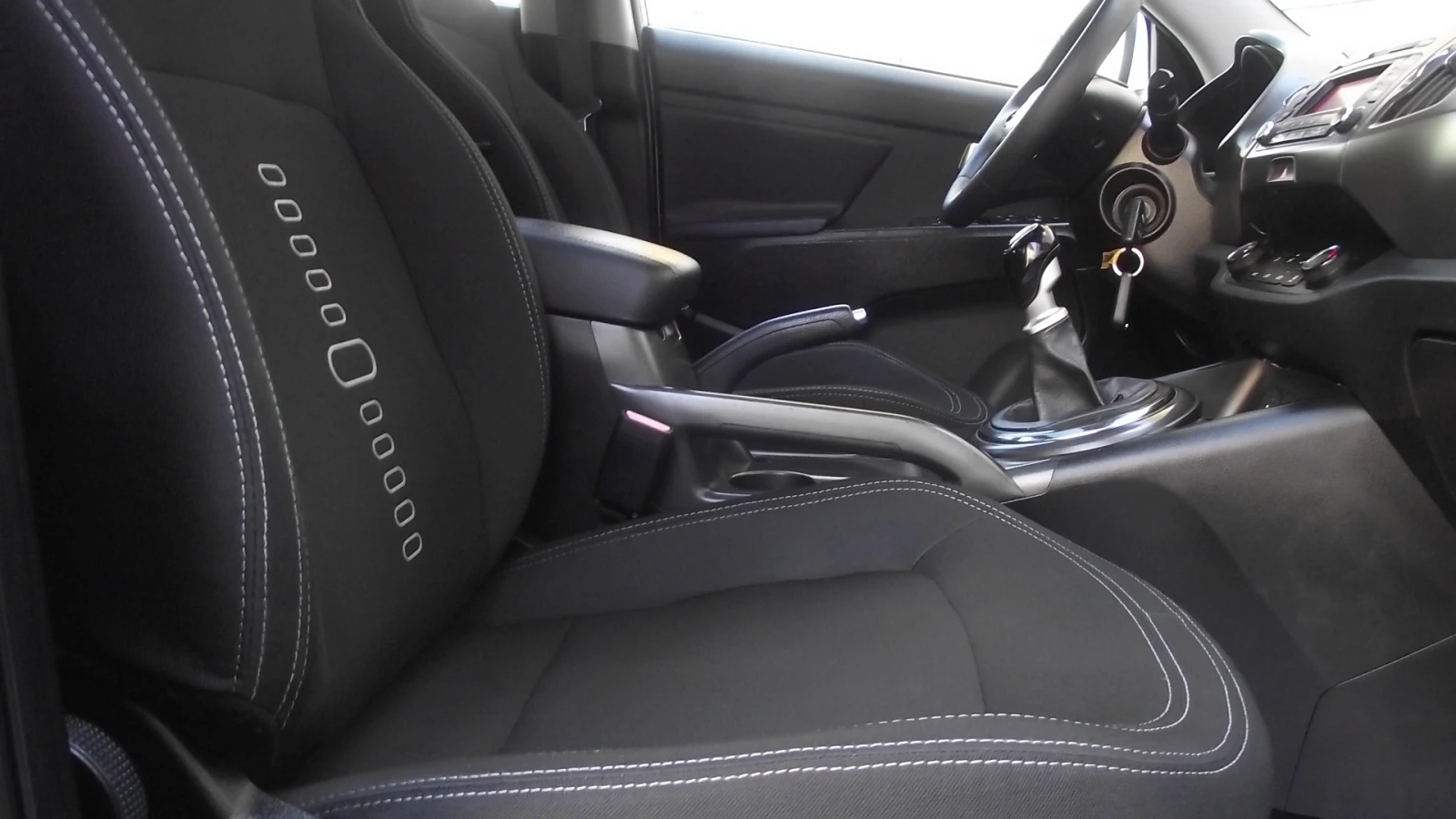 Kia Sportage 1.7.d.116.k.c.6.speed.ПАНОРАМА., снимка 14 - Автомобили и джипове - 54565694