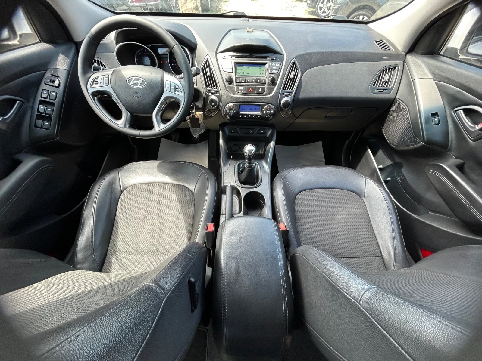 Hyundai IX35 1.7CRDi/FACELIFT/116K.C./LED/6 SPEED , снимка 12 - Автомобили и джипове - 55031661