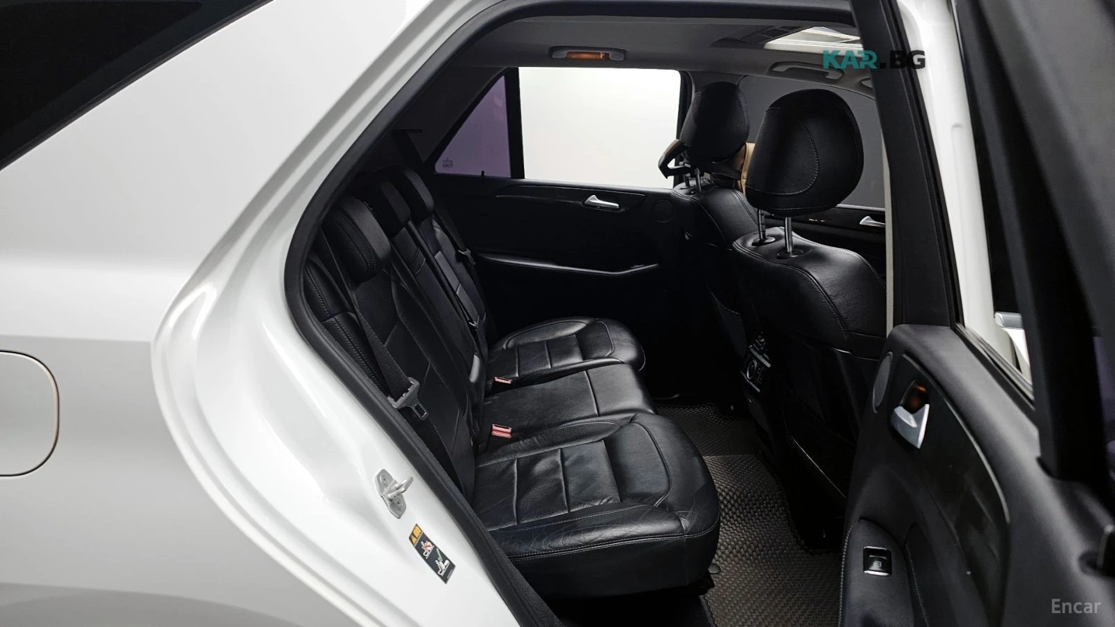 Mercedes-Benz GLE 250 4 ПОДГРЕВА* КАМЕРА* КОЖА* ПАНОРАМА* 4MATIC, снимка 11 - Автомобили и джипове - 55696068