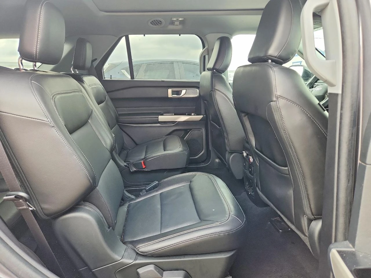 Ford Explorer 2.3l Limited, снимка 10 - Автомобили и джипове - 56073724