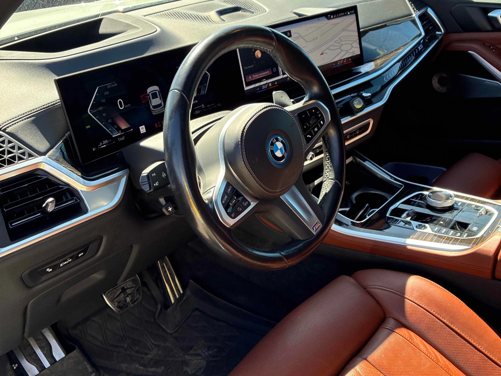 BMW X5 xDrive50e * CARFAX * ПАНО * ВАКУУМ* АВТОКРЕДИТ * , снимка 8 - Автомобили и джипове - 56133395